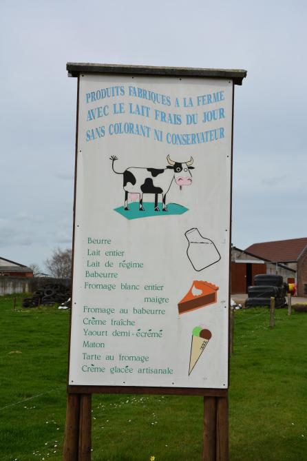 Une large gamme de produits laitiers, fruits du travail de Christiane, est diponible au magasin à la ferme.