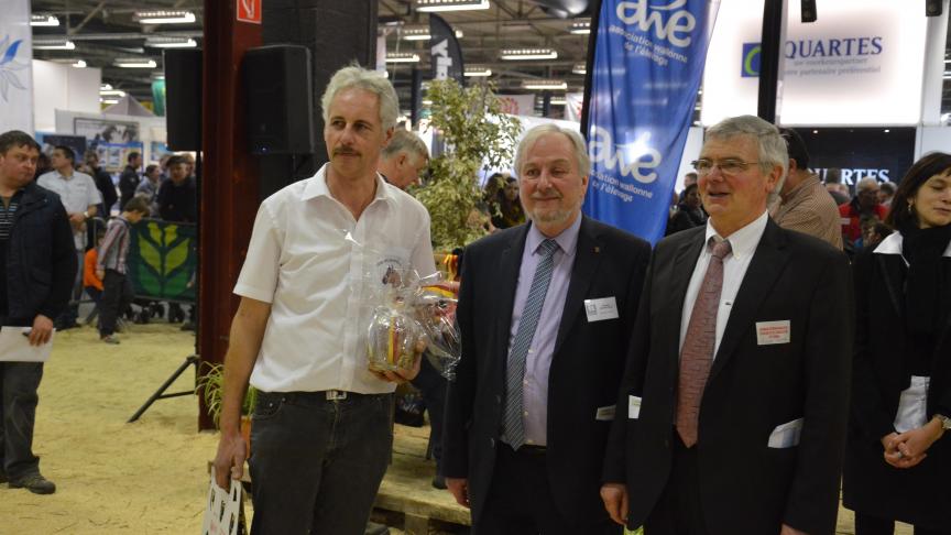 Luc Imschoot a reçu un prix  d’honneur à Tournai. C’est la  troisième année d’affilée  qu’il remporte le National.