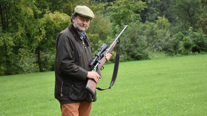 Chasseur, Pierre Peltzer l’est dans l’âme. Il perpétue une tradition familiale où la chasse constitue une véritable passion.