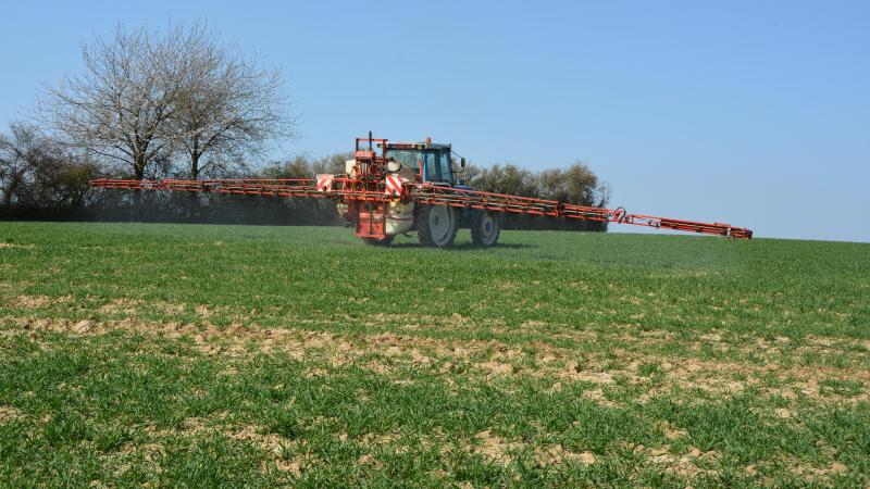 L’objectif affiché dans le PWRP3, à savoir la réduction de 50 % de l’empreinte pesticides en 2030, semble ambitieux. Il n’est cependant pas défini avec précision ni assorti d’indicateurs de mesure. Il est donc inopérant à ce stade.