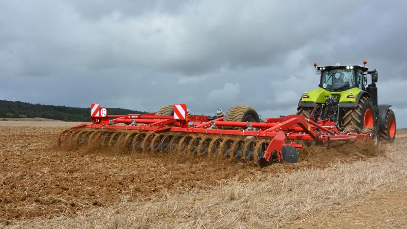 La restitution des résidus de cultures au sol constitue un des leviers pour stabiliser, voire accroître, les stocks de carbone organique dans les parcelles agricoles.