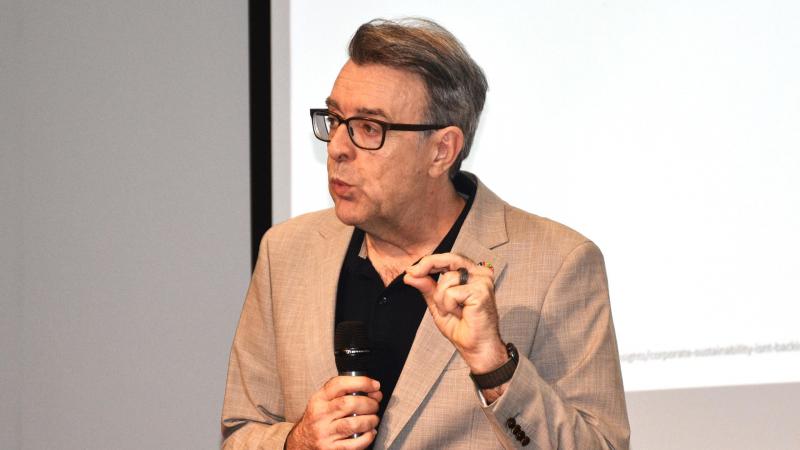 « L’espoir inspire l’action, et l’action inspire l’espoir » résume Wim Vermeulen.