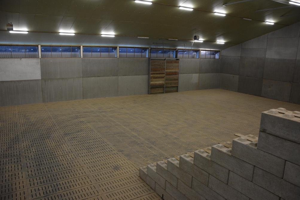 Les cellules de stockage, toutes sur caillebotis, offrent une capacité de conservation à long terme de 15.000
t.