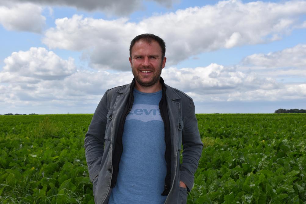 Hadrien Gaullet, chargé de mission au sein du Parc naturel Burdinale-Mehaigne travaille  aux côtés des agriculteurs qu’il conseille notamment au niveau  des mesures agroenvironnementales.