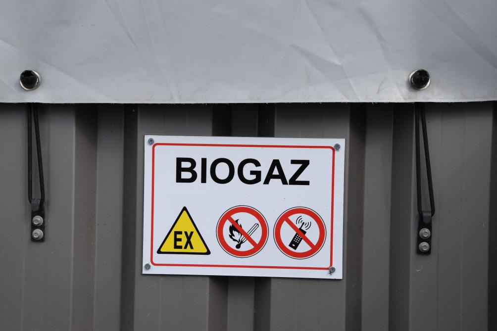 L’usine produit environ 1.500 m³ de biogaz par heure, l’équivalent de l’alimentation  de 3.000 ménages ou 10.000 personnes.