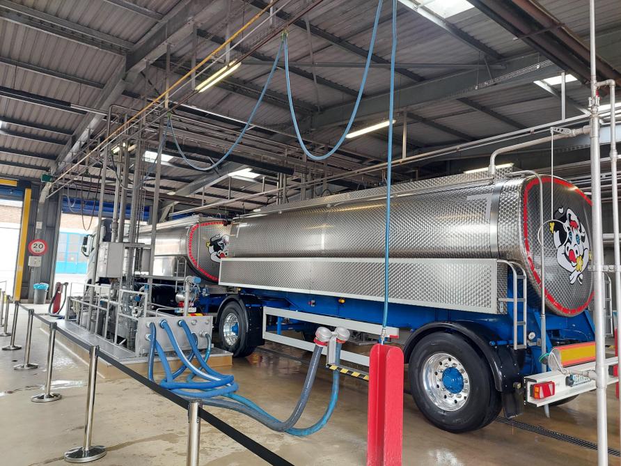 Annuellement, la laiterie Walhorn traite environ 320 millions de litres de lait en provenance de 250 producteurs établis dans un rayon de 45 km.