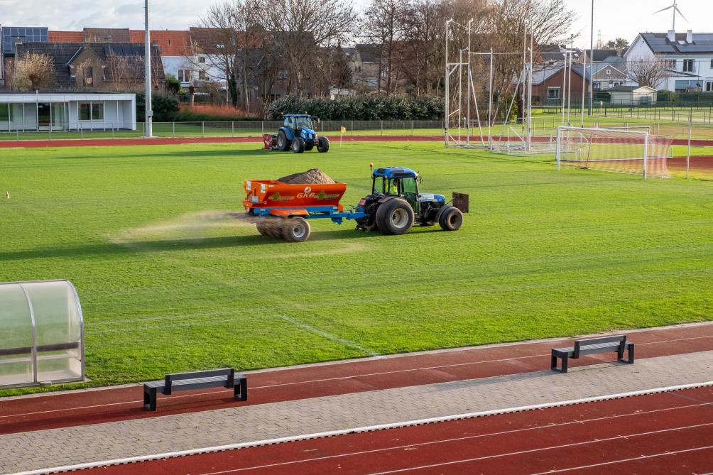 L’entretien des terrains de sports, l’une des spécialité de Krinkels.