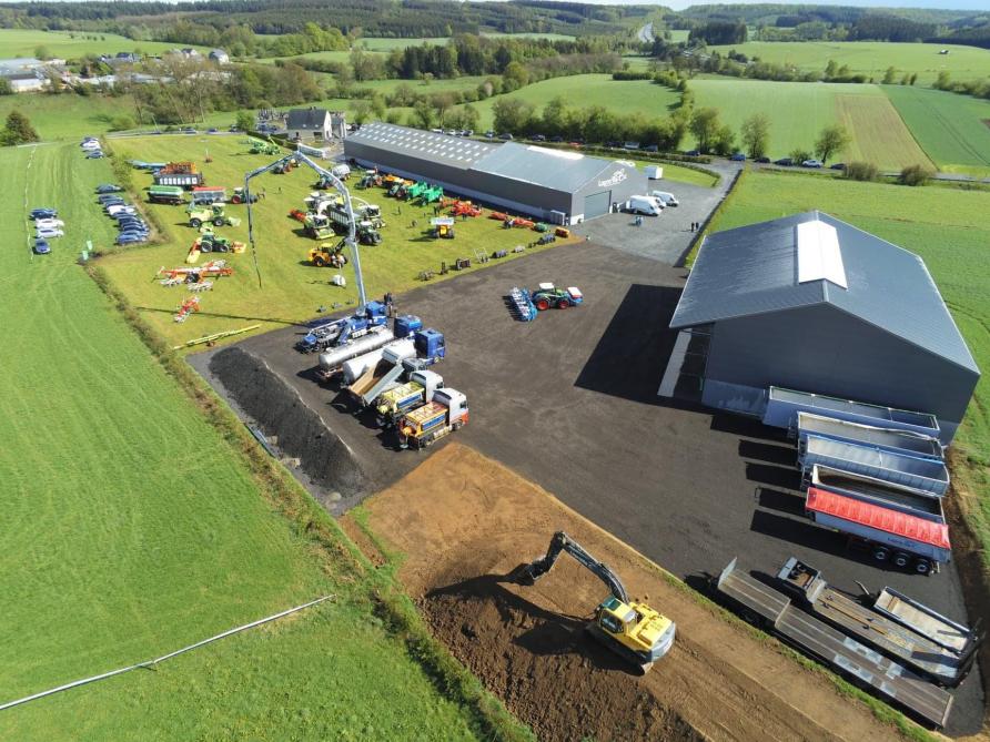 L’Entreprise Lapraille C. - Sudagri  propose ses services pour tous travaux agricoles, tous styles de transport,  commerce de paille et de fourrage, déneigement mais aussi pour tous  travaux de terrassement dans un rayon de 100 km autour de Léglise.