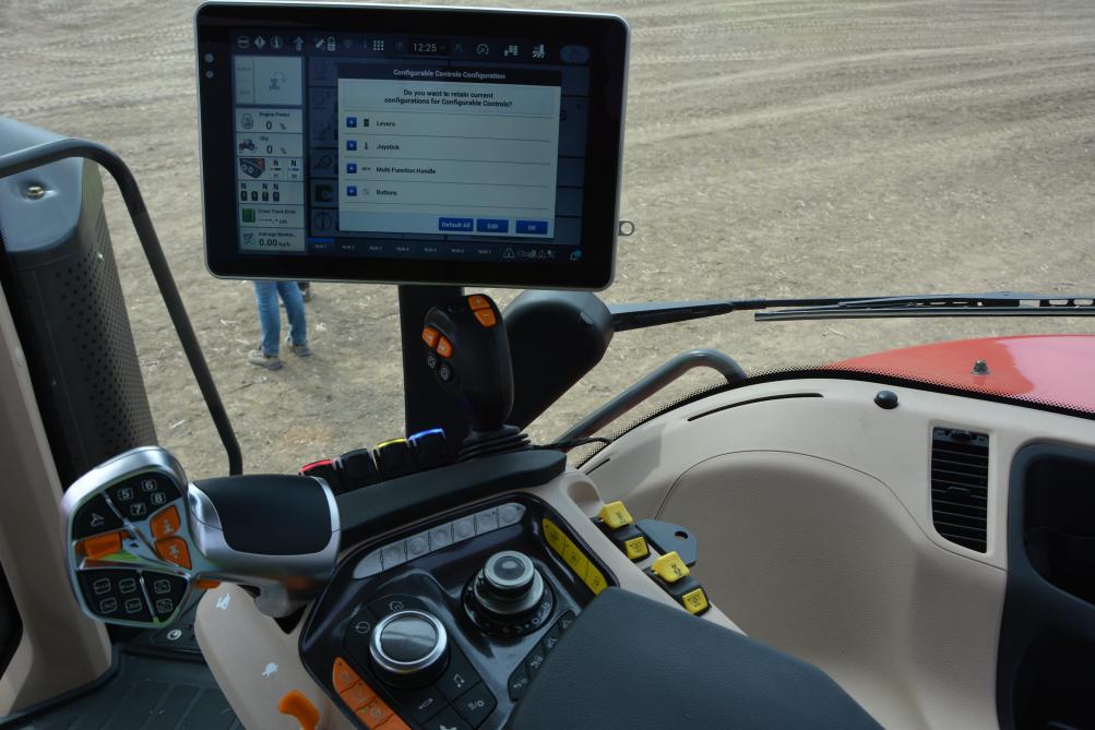 Ecrans et accoudoirs arrachés, antennes démontées ... Le vol de GPS et autres matériel utilisés dans l’agriculture de précision est un sport très prisé des malfaiteurs.