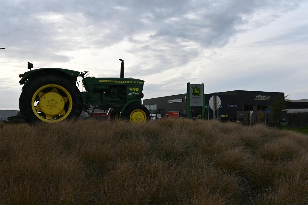 Le travail du technicien agricole n’a plus rien à voir avec celui d’autrefois. « Avant, c’était surtout de la mécanique. Aujourd’hui, il y a des capteurs partout, et impossible de travailler sans ordinateur », explique Donatienne De Wulf.