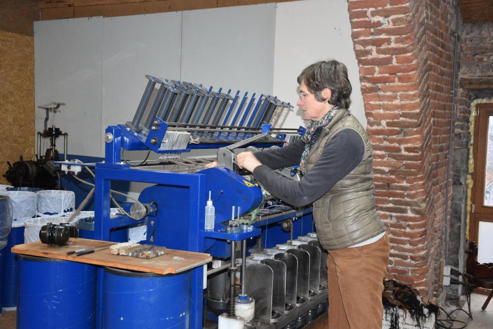 L’approche artisanale de Boninne est un acte à rebours: elle réintroduit du temps, du geste, du coût réel.