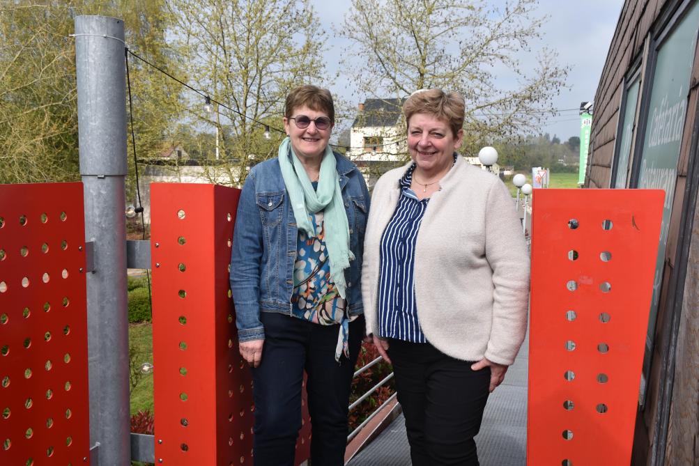 (De g. à d.), Godelieve De Wilde-Van De Velde et Bernadette Guiot-Grimard, deux agricultrices hennuyères dont la présence au sein du jury permet de réinscrire les produits dans leur origine.