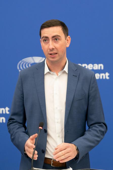 « Nous sommes sous pression et nous devons  aussi garantir la production alimentaire » s’inquiète l’eurodéputé autrichien Alexandre Bernhuber.