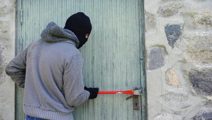 thief-1562699_1920