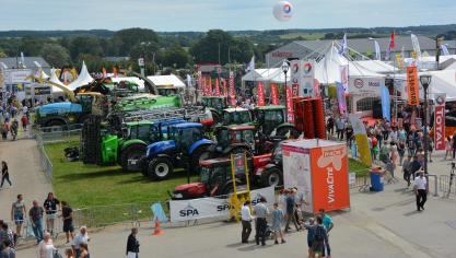 Sur le champ de foire, nombreux sont les exposants à faire la part belle à l’agriculture connectée et au smart farming.