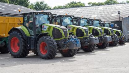 02-Apollo-Vredestein-press-release-Claas-Tractor
