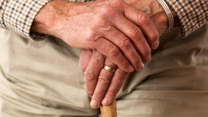 hands-981400_1920