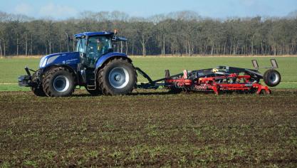 Avec 26,65 % de parts du marché, New Holland  reste le premier tractoriste en Belgique.
