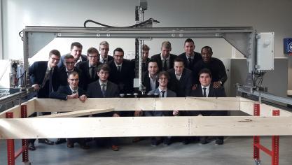 Le robot Cérès gère un potager de façon totalement autonome. Ce ne sont pas moins de 7 professeurs  et 21 étudiants en électromécanique qui ont participé à ce projet innovant 100% wallon.