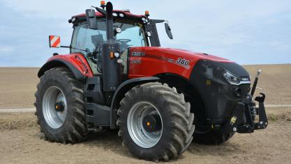 Les nouveaux Magnum AFS Connect embarquent sous le capot un moteur FPT Cursor 9
Turbo de 8,7
l conforme à la norme antipollution Stage V.
