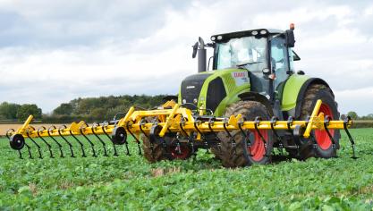 Aux quatre modèles déjà au catalogue, Claydon en ajoute deux nouveaux, respectivement de 6 et 8
m.