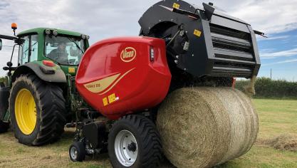 La presse Fixbale
500 reçoit un nouveau pick-up de 2,3
m, plus large que précédemment.