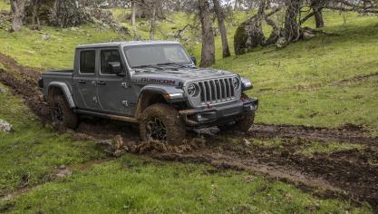 Version pick-up du célèbre  Wrangler, le Gladiator est l’un  des plus doués de sa catégorie  hors du bitume.