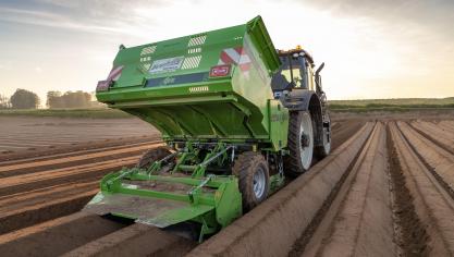 La Ceres 200H a été conçue pour les agriculteurs limités à une plantation sur deux rangs alors qu’ils souhaitent disposer des caractéristiques d’une planteuse 4 rangs.