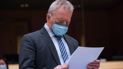Le commissaire Wojciechowski, a déclaré qu’« il était fermement convaincu  que les risques pour la sécurité alimentaire dans l’UE peuvent  être contenus si nous coopérons tous et coordonnons nos actions».