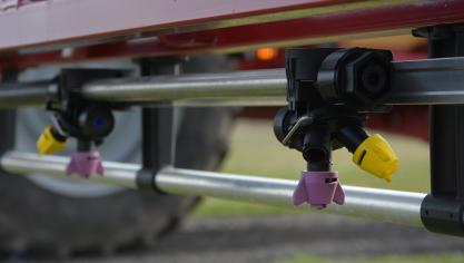 De plus en plus de produits doivent être utilisés avec des buses limitant la dérive à 75 %  voire 90 %. Il est donc vivement conseillé de s’équiper en conséquence.