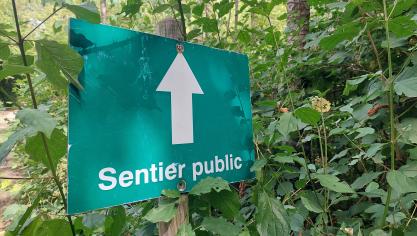 Le « Collectif ruralité » demande notamment que les sentiers accessibles au public soient cartographiés et clairement balisés.