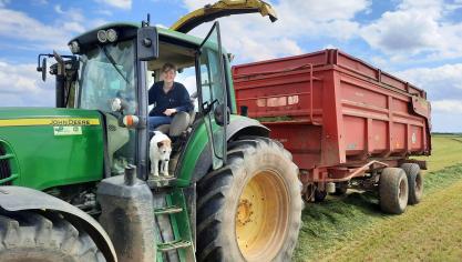Pour Anne-Catherine Dalcq, «il faut remettre l’agriculture dans l’école, les activités extrascolaires» , car « elle est au cœur de la société et il est grand temps de lui redonner ses lettres de noblesse ».