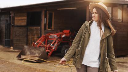 L’invisibilisation et la dévalorisation du travail fourni par les agricultrices sont notamment dénoncés.