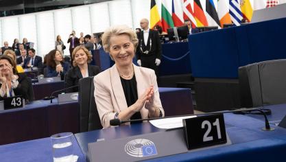 Pour son deuxième  mandat à la présidence, l’équipe d’Ursula von der Leyen a recueilli la  plus faible majorité  jamais obtenue par  une commission.