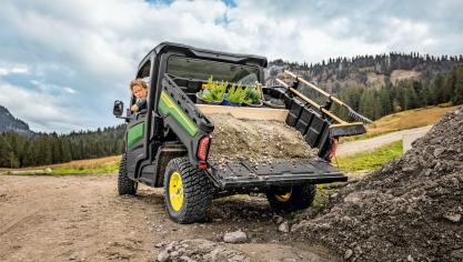 Le XUV 875M affiche une capacité de charge  supérieure de 13 % au 865M.