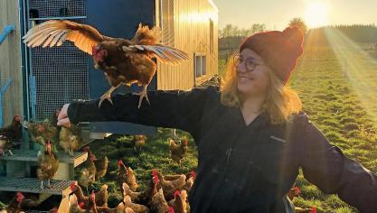 «En 18mois, je suis passée de 200 à 1.400poules. Le pâturage contribue sans aucun doute au succès de nos œufs!»