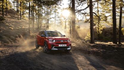 Malgré des dimensions raisonnables, le Citroën C3 Aircross peut  emmener jusqu’à  7 personnes.