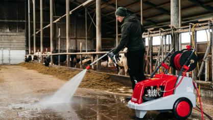 La gamme intègre, notamment, des nettoyeurs mobiles  utilisables facilement dans les étables.