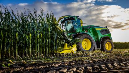 La gamme, succédant aux séries 8000  et 9000 dès l’an prochain, s’étend  de 645 ch à 1.020 ch.