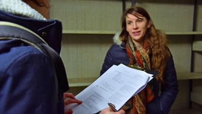 Angélique Minne est une nouvelle agricultrice originaire d’Acosse qui a s’équiper d’un pulvérisateur et a dû construire un local phyto.