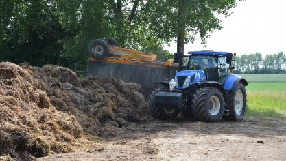 Fumier, fumier composté, lisier...  La valeur des engrais de ferme est  loin d’être négligeable. Et constitue  un atout pour les finances de la ferme.