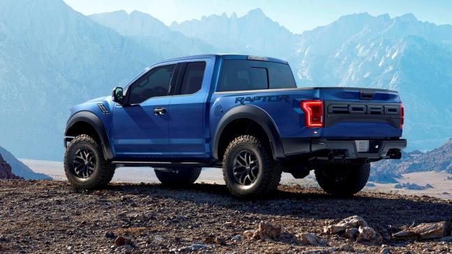 Avec un poids tractable de 3,6 t,  le Raptor est une bête de somme,  en plus d