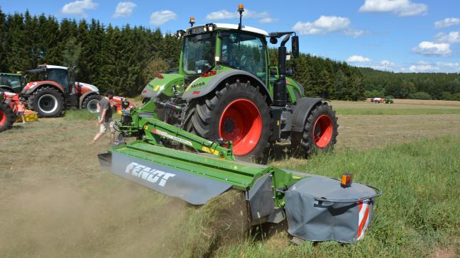 En Belgique, les tracteurs Fendt sont importés par Hilaire Van der Haeghe tandis que le matériel de fenaison dépend de la nouvelle société Agrimadis.