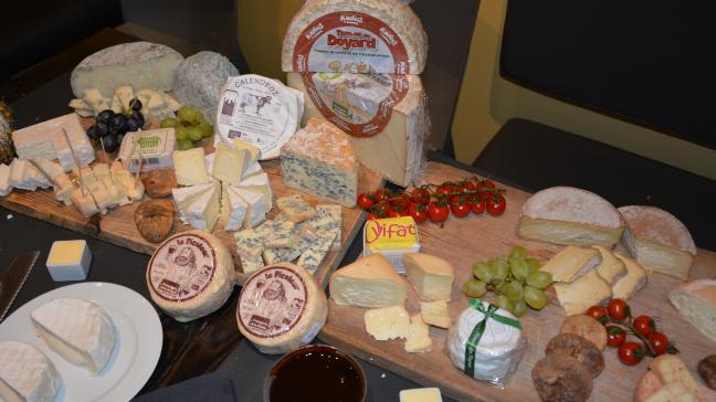 Le Belge achète du fromage en moyenne 46
fois par an. Toutefois, les fromages belges ne représentent, en moyenne, que 11 de ces achats.