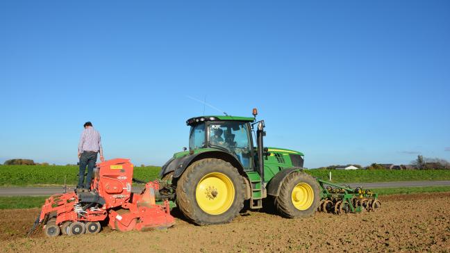 Pour les semis d’octobre, les creux en profondeur seront à proscrire lors du travail du sol!