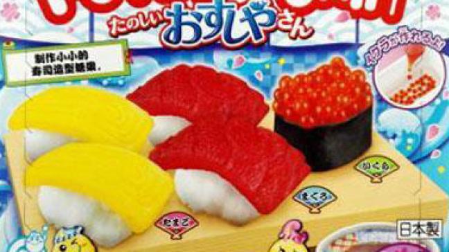 Les aliments doivent aussi être ludiques,  à l’image de ce kit japonais pour fabriquer soi-même des bonbons... en forme de sushis.