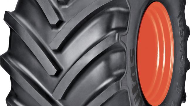 Le pneu 1050/50R32 SFT est capable de supporter des charges jusqu’à 12.750
kg.