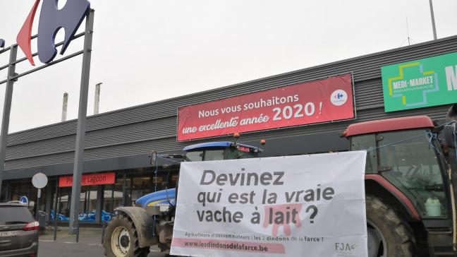 La Fja était notamment présente à Wavre pour sensibiliser le consommateur  sur les réalités du métier d’agriculteur en Wallonie.