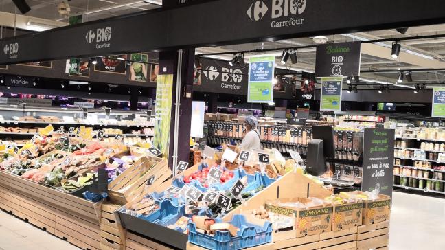 En Wallonie, 46 % des dépenses réalisées pour les produits alimentaires bio se font en grandes surfaces,  contre 28 % dans les points de vente bio (y compris Bio-Planet).