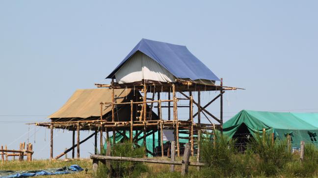 Les mouvements de jeunesse consacrent généralement une partie de leur camp aux constructions. Les autoriser est donc un atout pour louer une prairie.